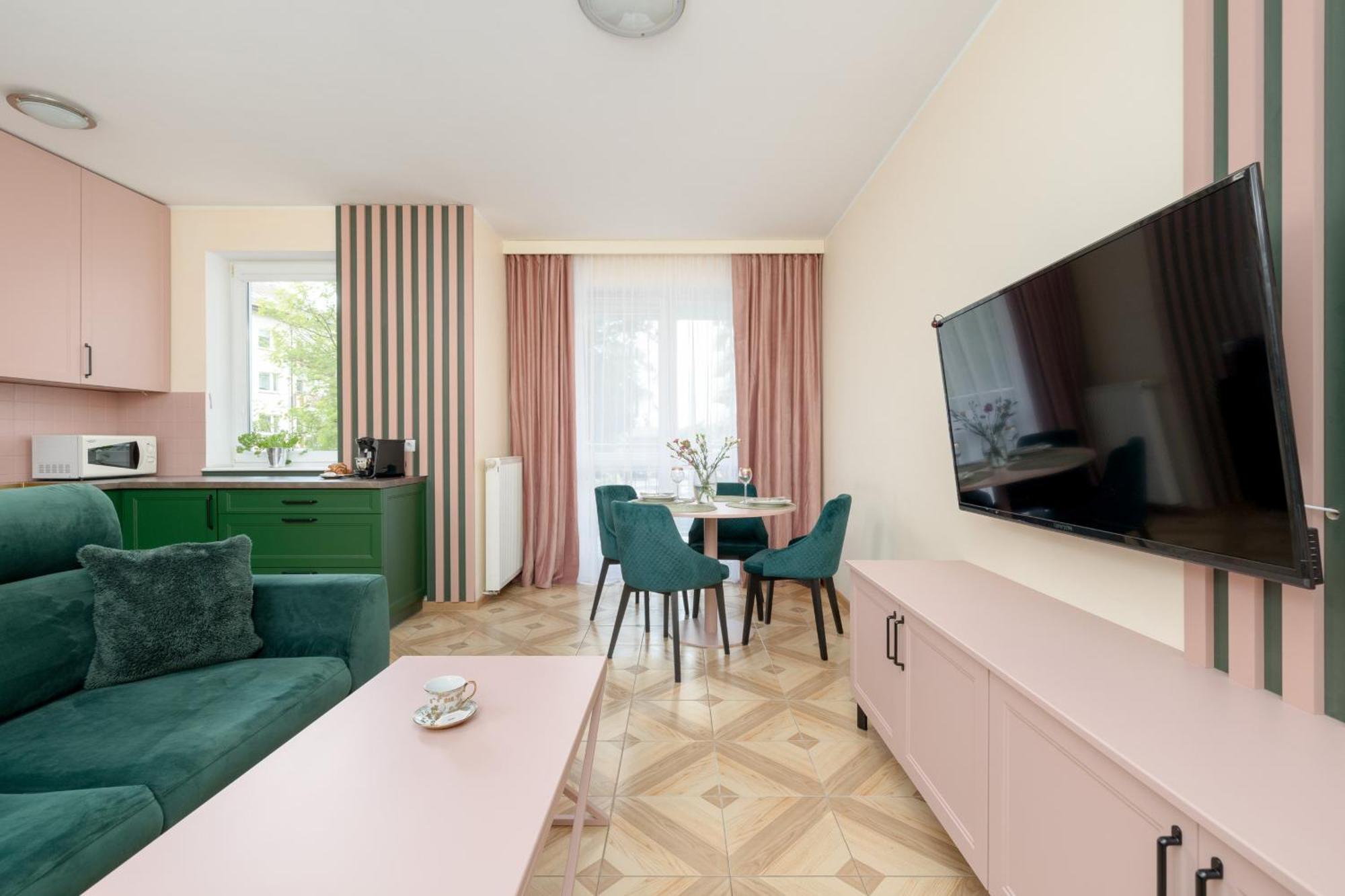 Wyjatkowy Z Parkingiem Blisko Morza By Renters Apartment *